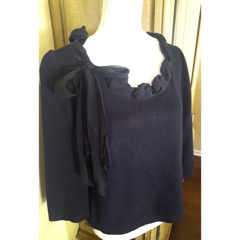 St. John Scarf Neck Sweater M